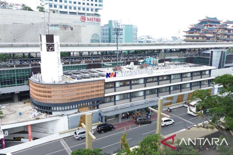 kai-sumut-gunakan-plts-di-stasiun-medan-dukung-energi-hijau