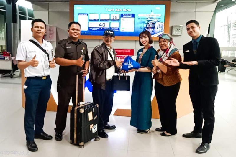 petugas-kai-bandara-amankan-cincin-berlian-milik-penumpang-di-medan