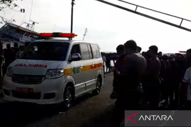Pelindo siapkan ambulans percepat tindakan medis korban KM Barcelona