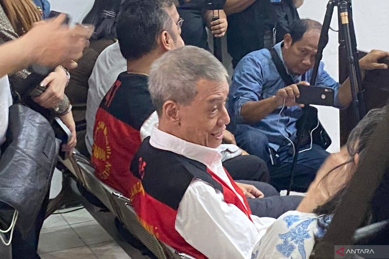 Tarik perhatian, sidang tuntutan Fariz RM terkait narkoba ditunda