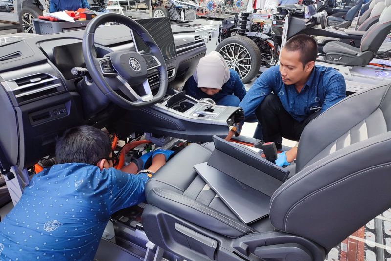 ITS perluas kerja sama riset otomotif dengan perusahaan Tiongkok
