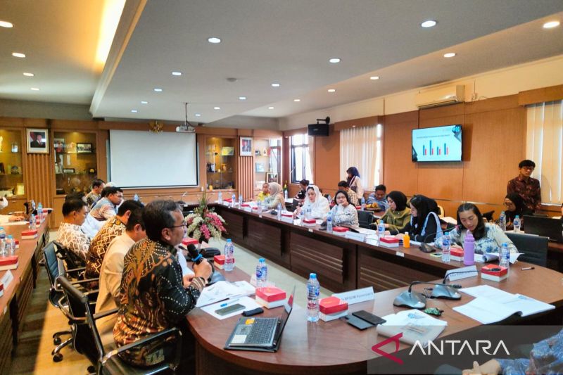 dpr-dorong-penguatan-stt-tekstil-bandung-dukung-industri-nasional