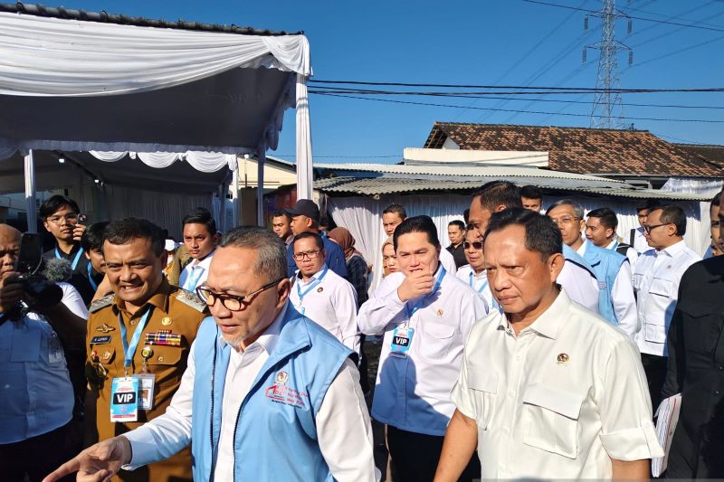 zulhas-seluruh-koperasi-merah-putih-beroperasi-dalam-tiga-bulan