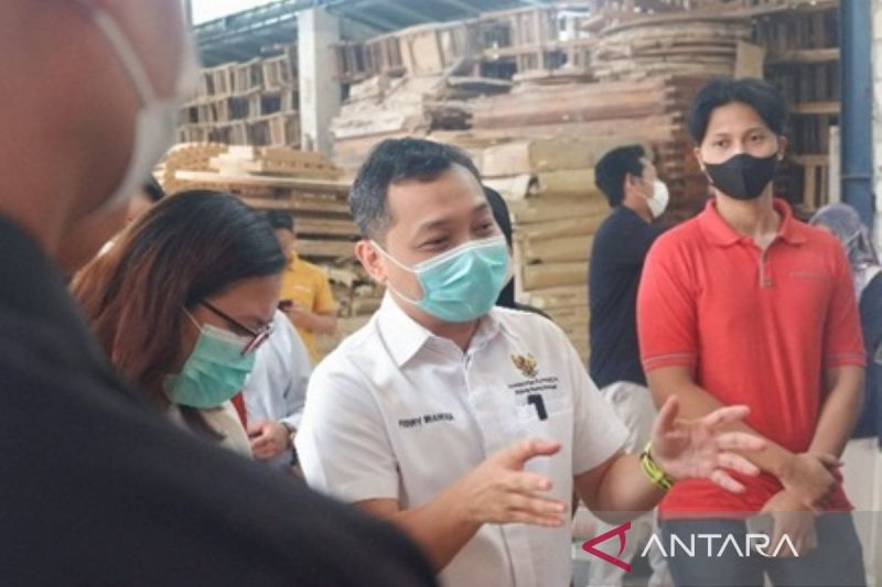 pemerintah-dukung-industri-furnitur-jepara-lewat-skema-kipk