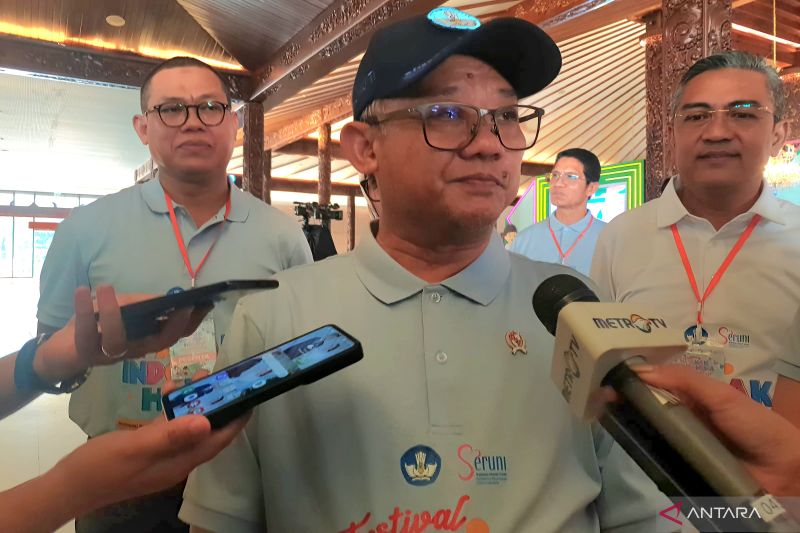 Mendikdasmen: Permendikdasmen 13 Tahun 2025 tidak ubah kurikulum
