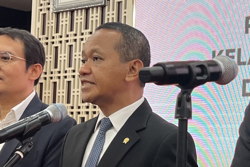 menteri-esdm-sebut-kopdes-merah-putih-jadi-subpangkalan-lpg-3-kg
