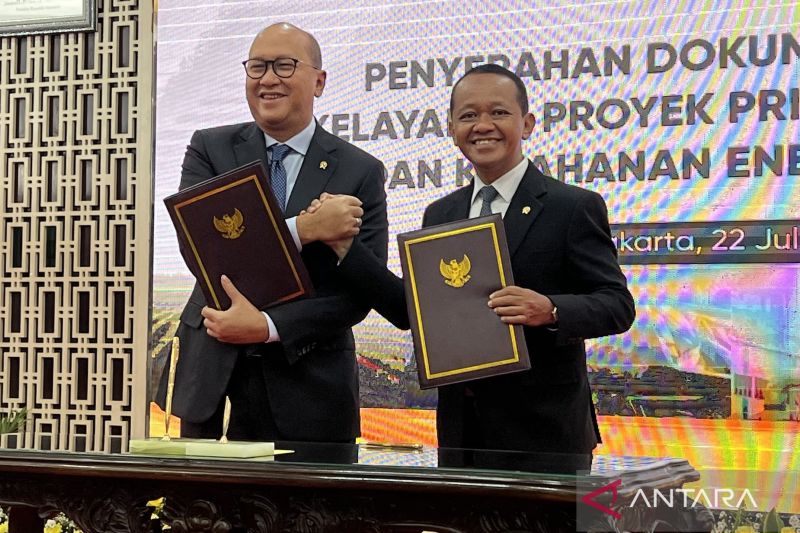 satgas-hilirisasi-serahkan-dokumen-18-proyek-prioritas-ke-danantara