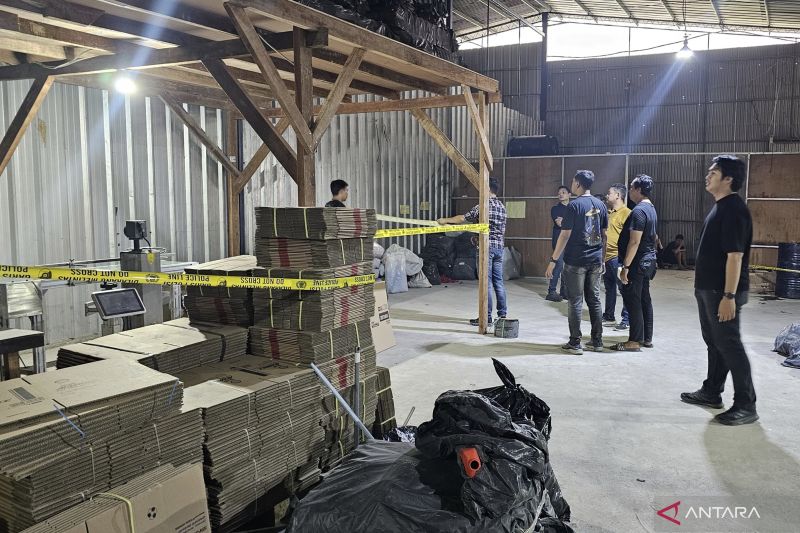 polisi-ungkap-kasus-produksi-oli-palsu-di-kota-tangerang