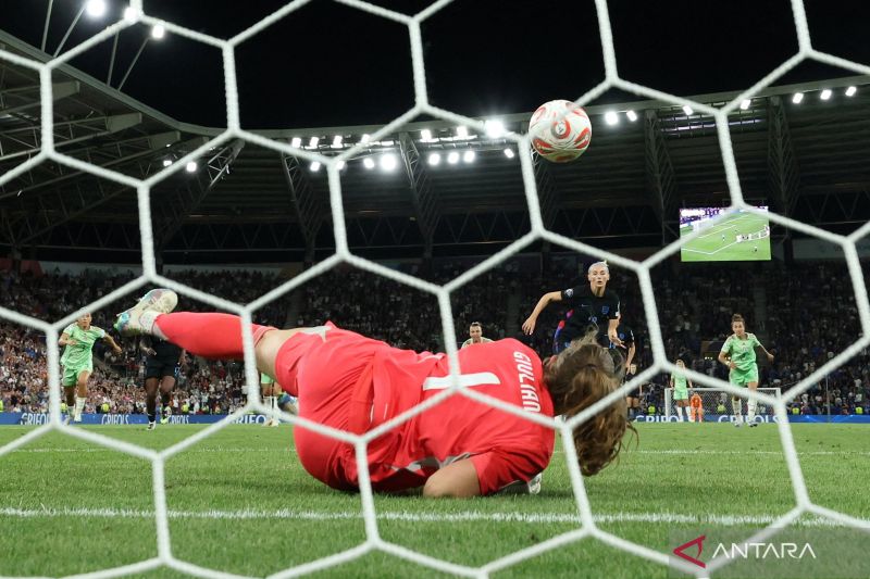 kenapa-kiper-identik-dengan-nomor-punggung-1