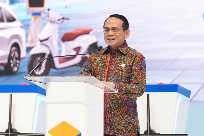 ojk-apresiasi-astra-financial-tumbuhkan-sektor-otomotif-di-giias-2025