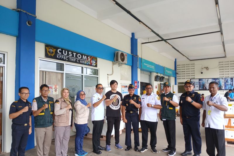 bkhit-maluku-fasilitasi-ekspor-607-ikan-kerapu-hidup-ke-hongkong