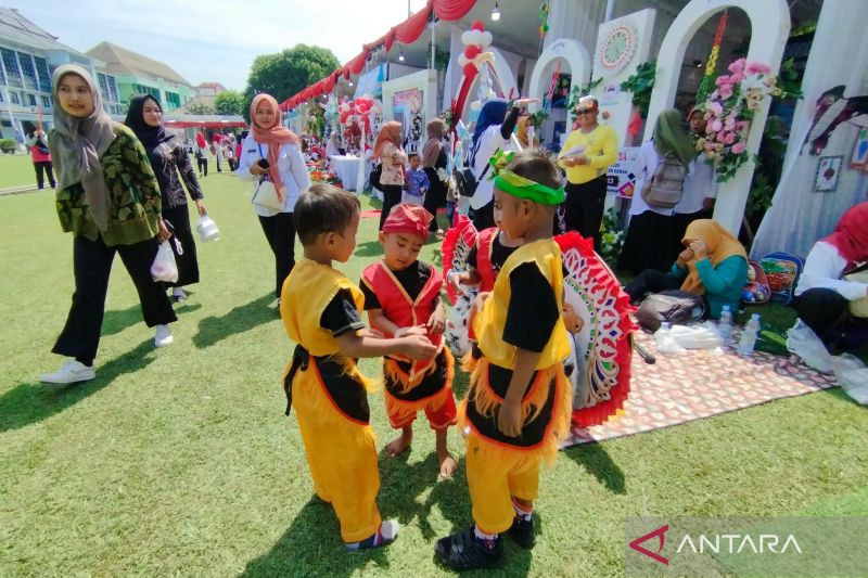 Bupati Demak: Bekali anak literasi digital guna hindari konten negatif