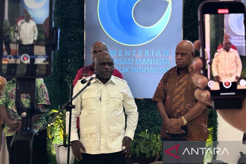 Menteri HAM perintahkan tim tinjau kasus perusakan rumah doa di Padang