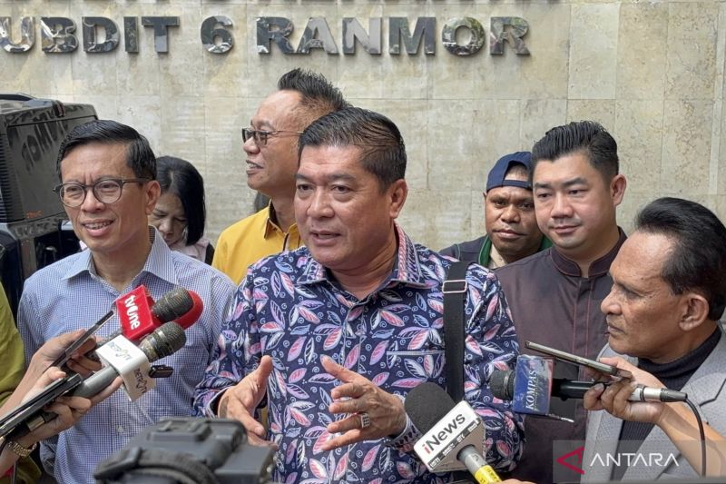 ijazah-palsu-jokowi-relawan-solmet-penuhi-panggilan-polisi