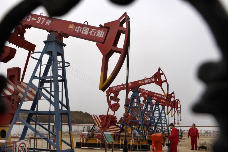 produksi-minyak-harian-di-ladang-minyak-changqing-tembus-10000-ton