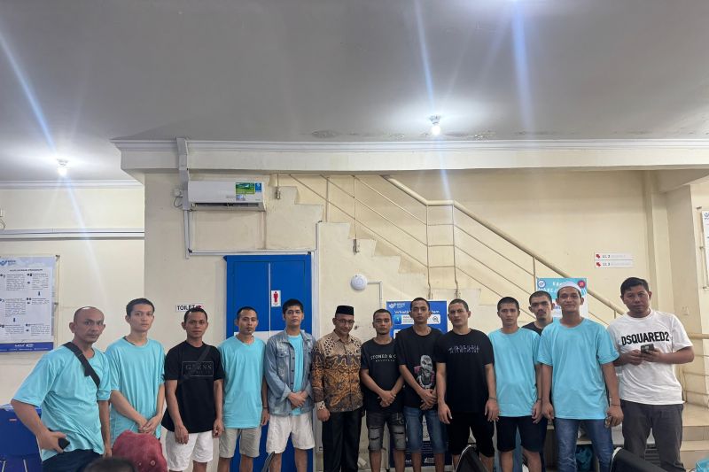 Anggota DPD RI bantu pemulangan 12 PMI Aceh yang dideportasi Malaysia