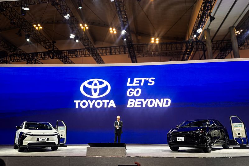 toyota-pertahankan-dominasi-pasar-otomotif-ri-termasuk-segmen-hybrid