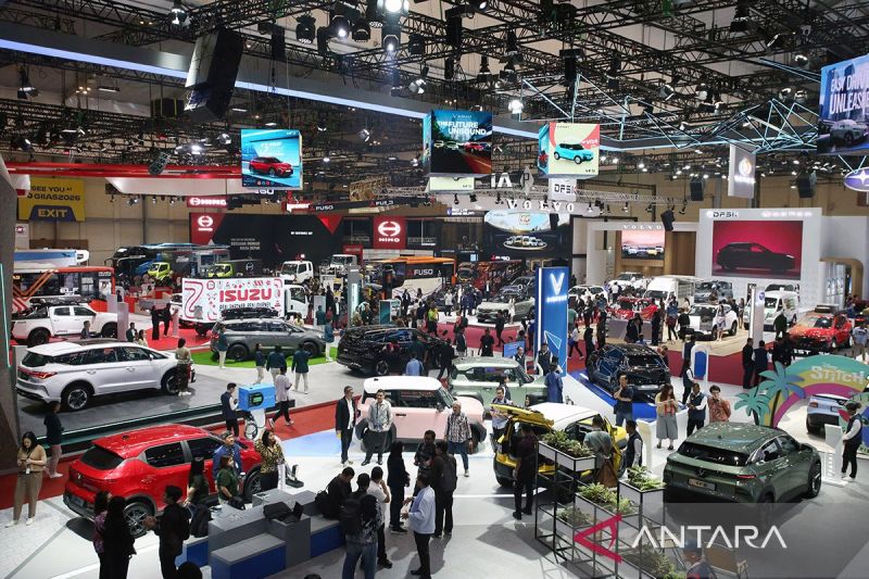 8-tips-jitu-pilih-mobil-idaman-di-pameran-otomotif-giias-2025