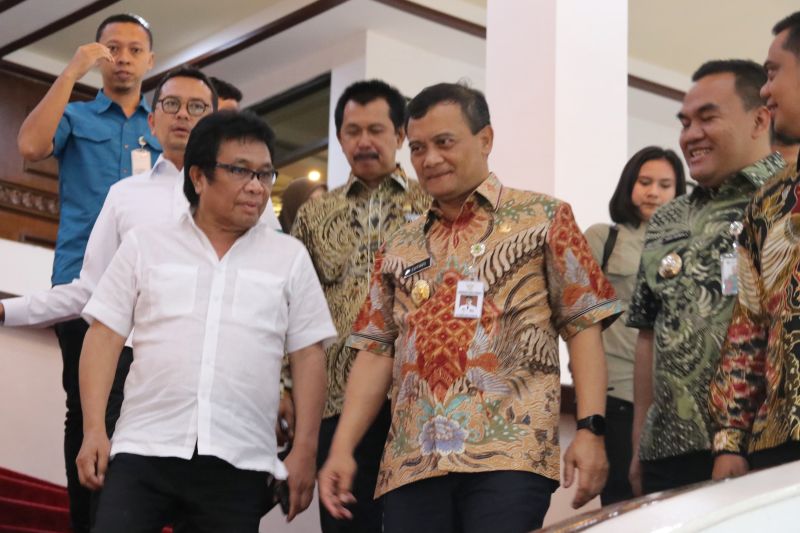 komisi-v-dpr-mendukung-jateng-ajukan-rp17-triliun-tangani-rob-sayung
