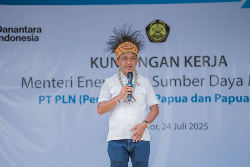 menteri-bahlil-pastikan-pemerataan-akses-listrik-desa-di-papua