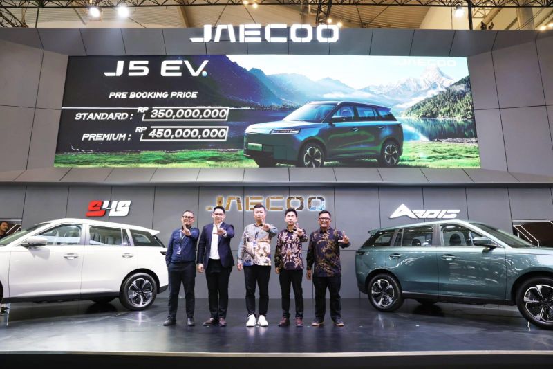 jaecoo-j5-ev-meluncur-di-giias-2025-harga-mulai-dari-rp350-juta