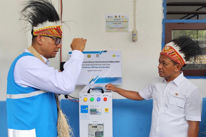 Bahlil sebut Program Lisdes akselerasi pemerataan listrik PLN di Papua
