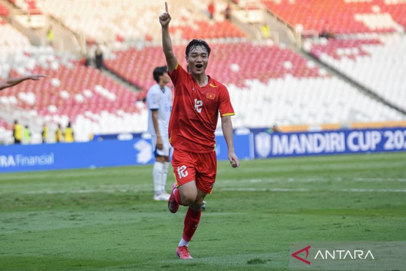 Melaju ke final tiga kali beruntun, pelatih Vietnam sangat senang