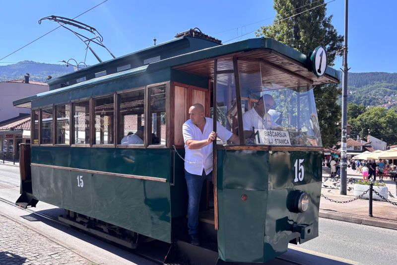 "Nostalgia" trem tua di Eropa