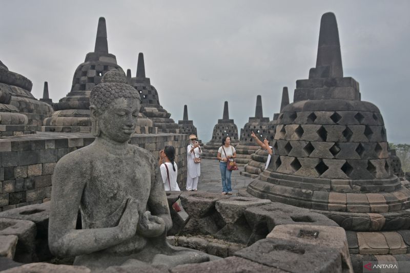 target-kunjungan-wisata-ke-borobudur-2025-sebanyak-17-juta-wisatawan