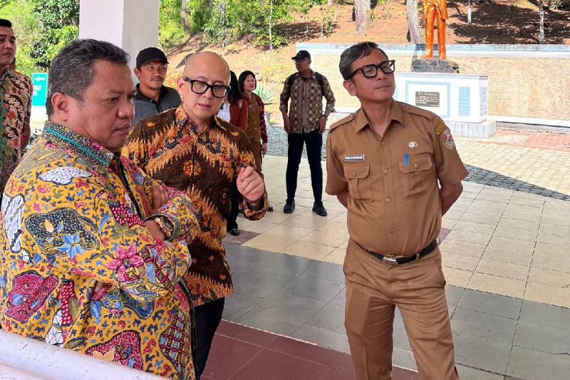 Komisi VII DPR inginkan Salib Kasih jadi wisata rohani internasional