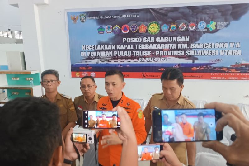 Operasi SAR pencarian korban hilang kebakaran KM Barcelona ditutup
