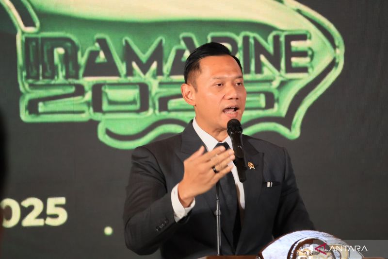 menko-ipk-kereta-api-bisa-jadi-kunci-pencapaian-nol-emisi-nasional