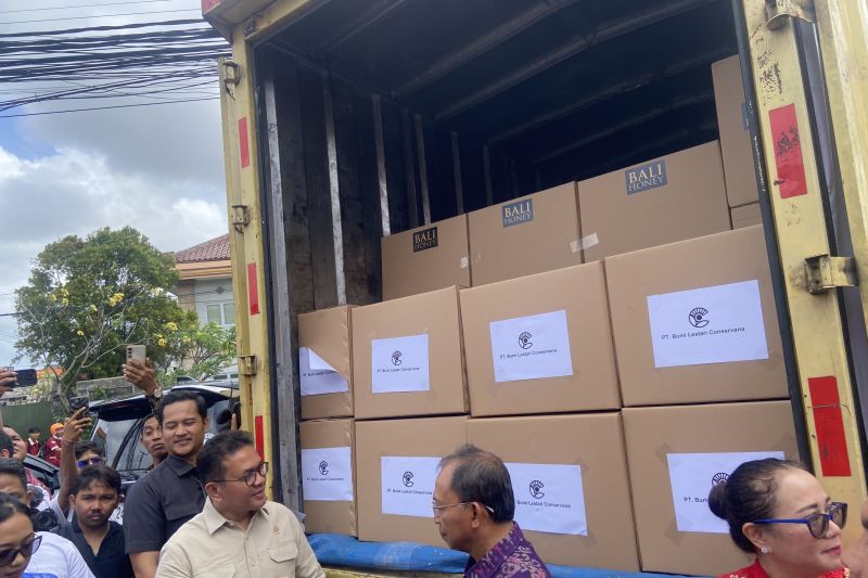mendag-lepas-ekspor-produk-senilai-rp57-miliar-dari-bali-ke-hongkong