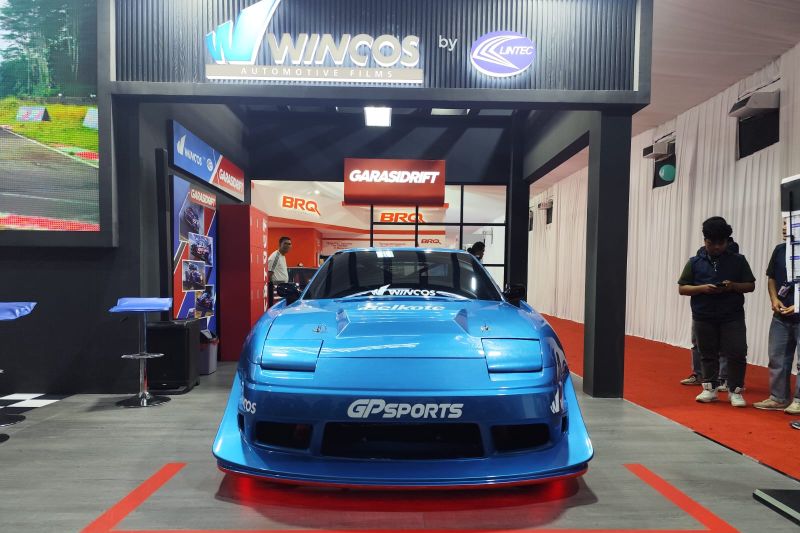 wincos-gandeng-garasi-drift-hadirkan-kaca-film-baru-di-giias-2025