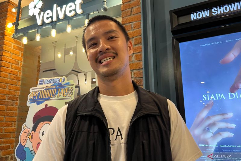 Keinginan Morgan Oey mengeksplorasi film musikal akhirnya terwujud