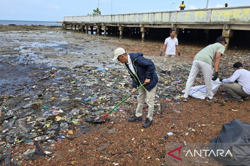 pulau-penyengat-tuan-rumah-gerakan-wisata-bersih-yang-digagas-kemenpar