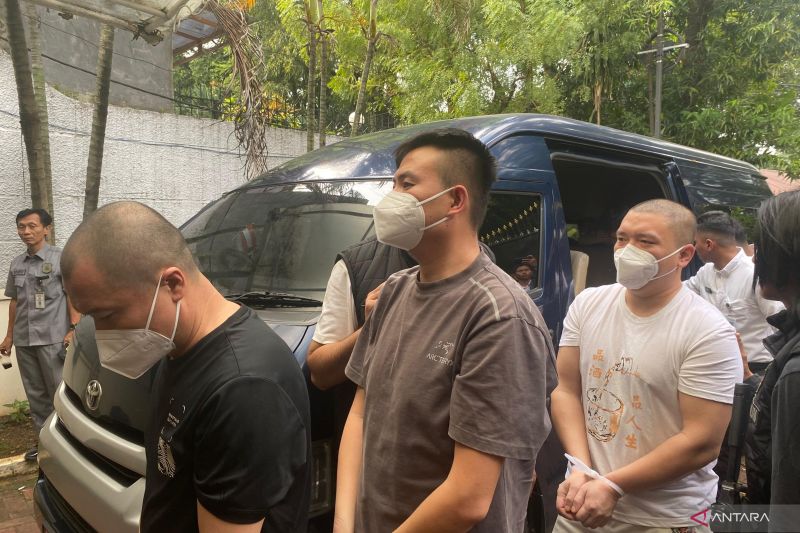 kompak-tutup-mulut-kasus-wna-nyamar-polisi-wuhan-sulit-dibongkar