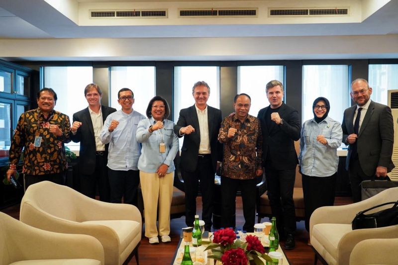 menkop-jajaki-kerja-sama-internasional-terkait-kopdes-merah-putih