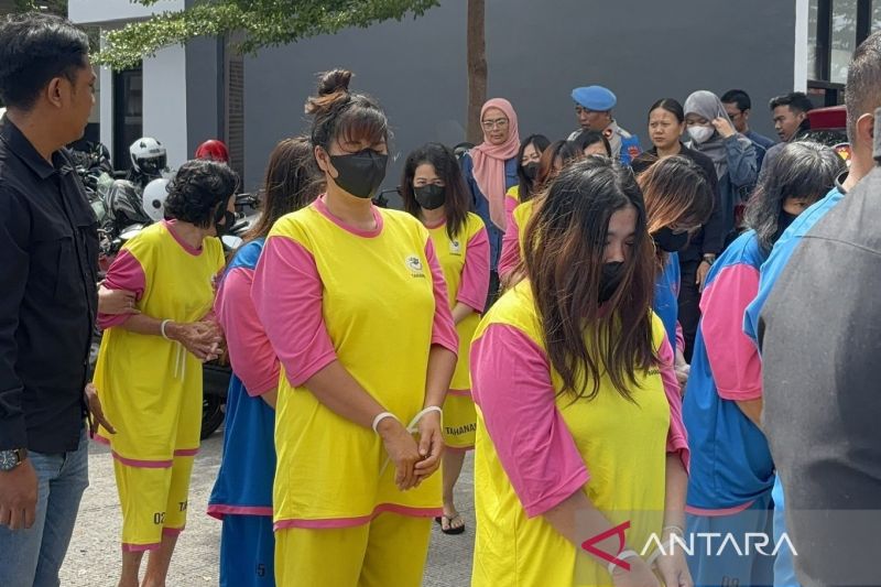 Polda Jabar tetapkan enam tersangka baru kasus jual bayi ke Singapura