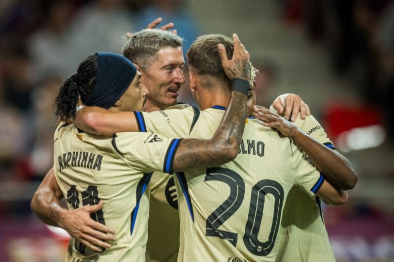 Pesta sepuluh gol terjadi saat Barcelona menang 7-3 atas FC Seoul