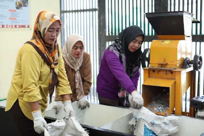 Anggota DPR apresiasi inovasi pengelolaan limbah sampah di Tol Bakter