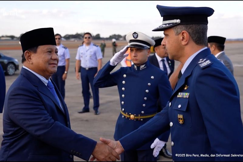 Akhiri kunjungan kenegaraan, Presiden Prabowo tinggalkan Brasil