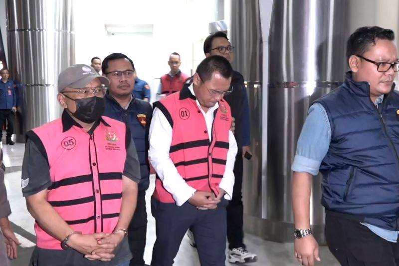 Kejagung tetapkan Riza Chalid tersangka kasus korupsi di Pertamina
