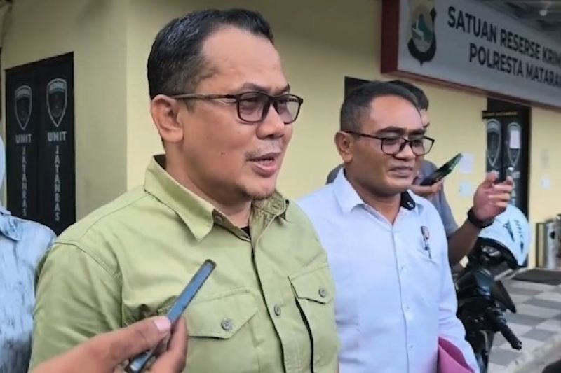 Pejabat Pemprov NTB ditahan terkait dugaan korupsi masker COVID 2020