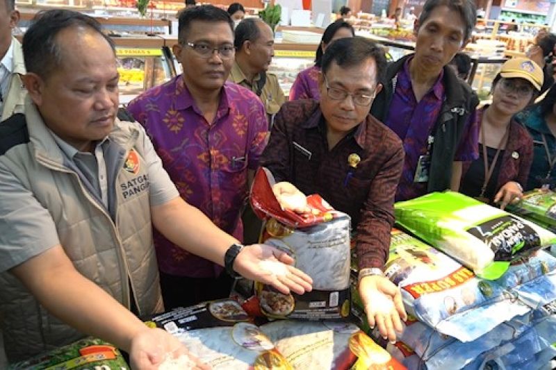 satgas-pangan-pastikan-tidak-ada-beras-oplosan-beredar-di-bali