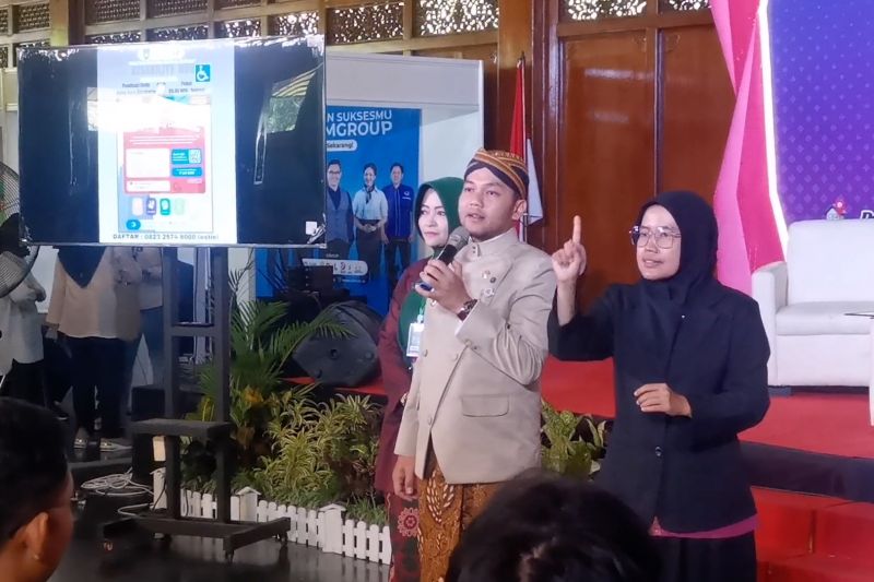 wali-kota-solo-ingatkan-perusahaan-untuk-pekerjakan-disabilitas