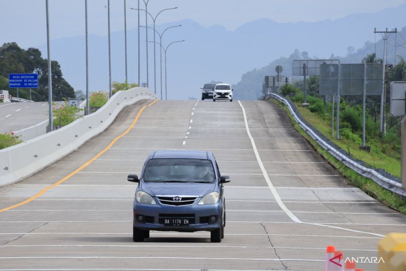 hk-resmi-berlakukan-tarif-tol-padang-sicincin-mulai-2-agustus-2025