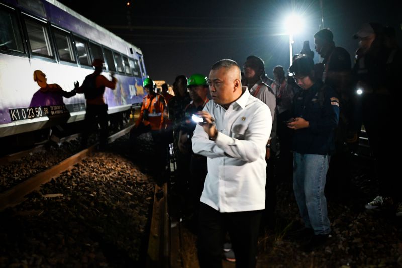 menhub-pantau-evakuasi-dan-pemulihan-anjloknya-ka-argo-bromo-anggrek