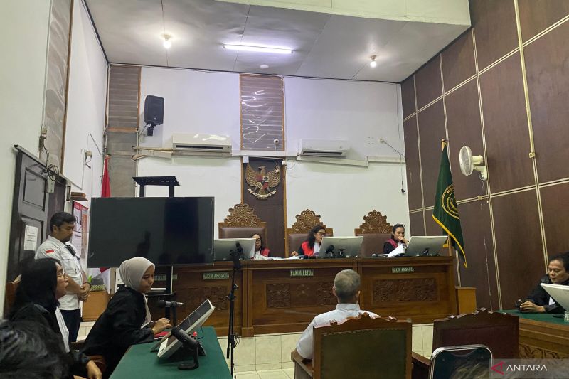 sidang-pledoi-fariz-rm-terkait-kasus-narkoba-digelar-11-agustus