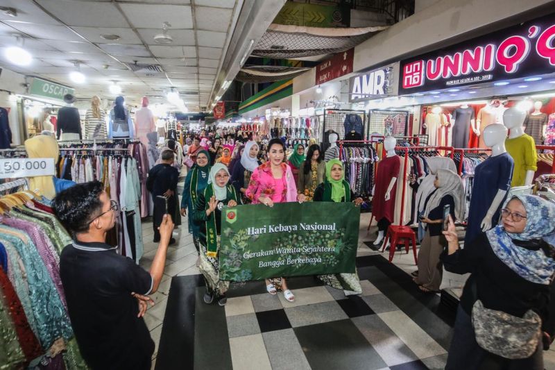 Gerakan Wanita Sejahtera peringati Hari Kebaya di Tanah Abang